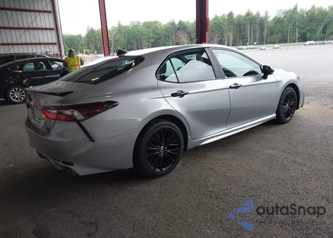 2021 Toyota Camry Se Nightshade Edition Awd z USA, uszkodzony, nr VIN 4T1G11BKXMU023067